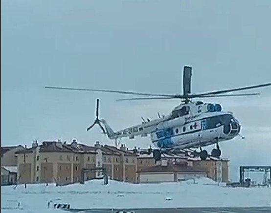 В Белоярск прилетел первый вертолёт