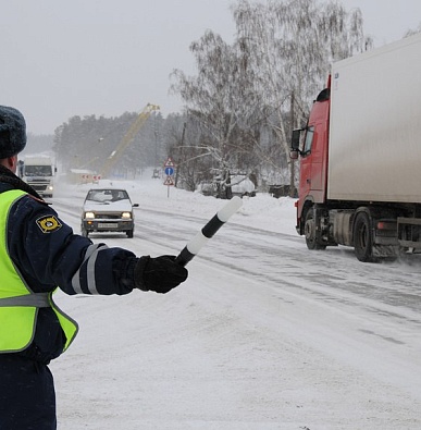 На Ямале региональные дороги закроют для грузовиков 