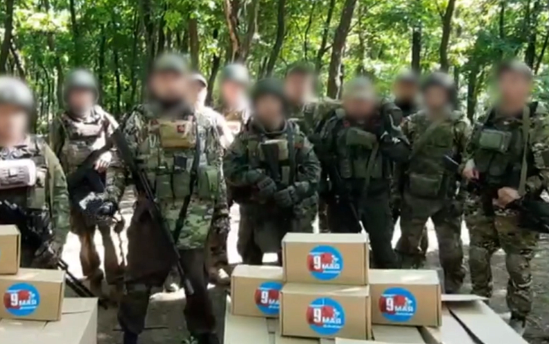 Ямальские бойцы получили посылки с подарками ко Дню Победы(видео)