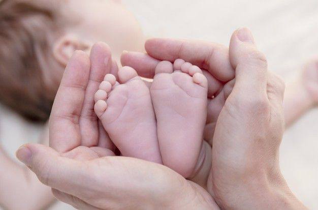 На Ямале родители новорожденных получат сертификаты на фотосессию