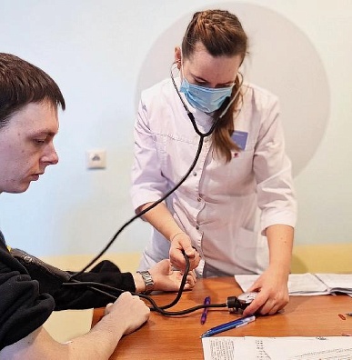 Более 215 тысяч ямальцев получили СМС-приглашения на профмероприятия с начала года