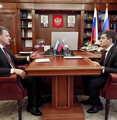 Дмитрий Артюхов и Алексей Чекунков обсудили поддержку резидентов Арктической зоны на Ямале