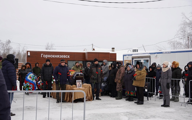 Приуральский район простился с воином Игорем Тайшиным 