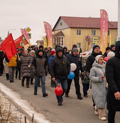 Аксарковцы встретили День Победы в дружном строю