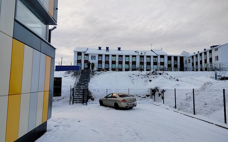 Новый переход появился от главного корпуса поликлиники к Скорой помощи в Аксарке