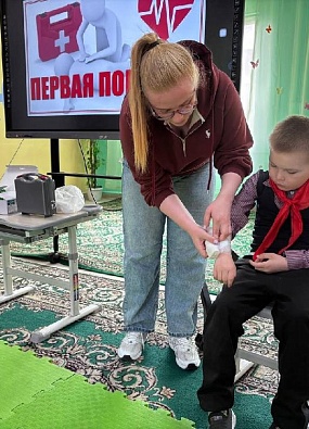 Белоярские школьники отработали сердечно-лёгочную реанимацию