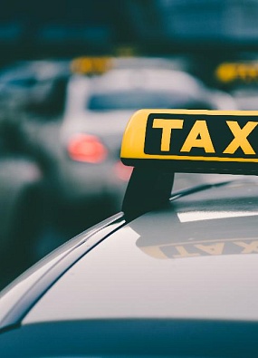 С 1 марта 2026 года в такси будут только российские авто