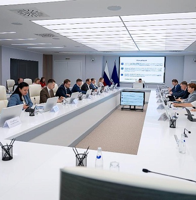 Новшества в сфере образования обсудили в правительстве округа