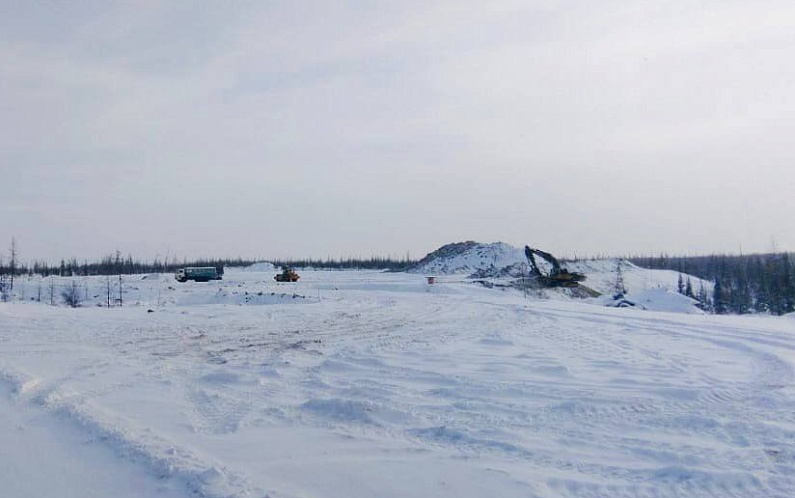 Дорожники Ямала продолжают строительство на надымской трассе
