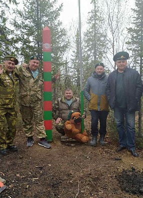 Символ службы и собака в берете. Как отмечают День пограничника в Аксарке