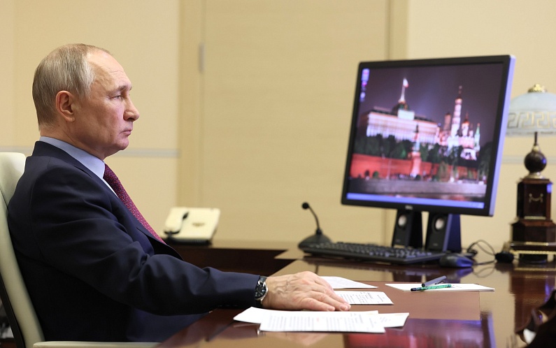 Владимир Путин одобрил внедрение в России цифрового паспорта