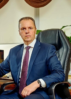 Иван Сакал досрочно сложил полномочия главы Приуральского района